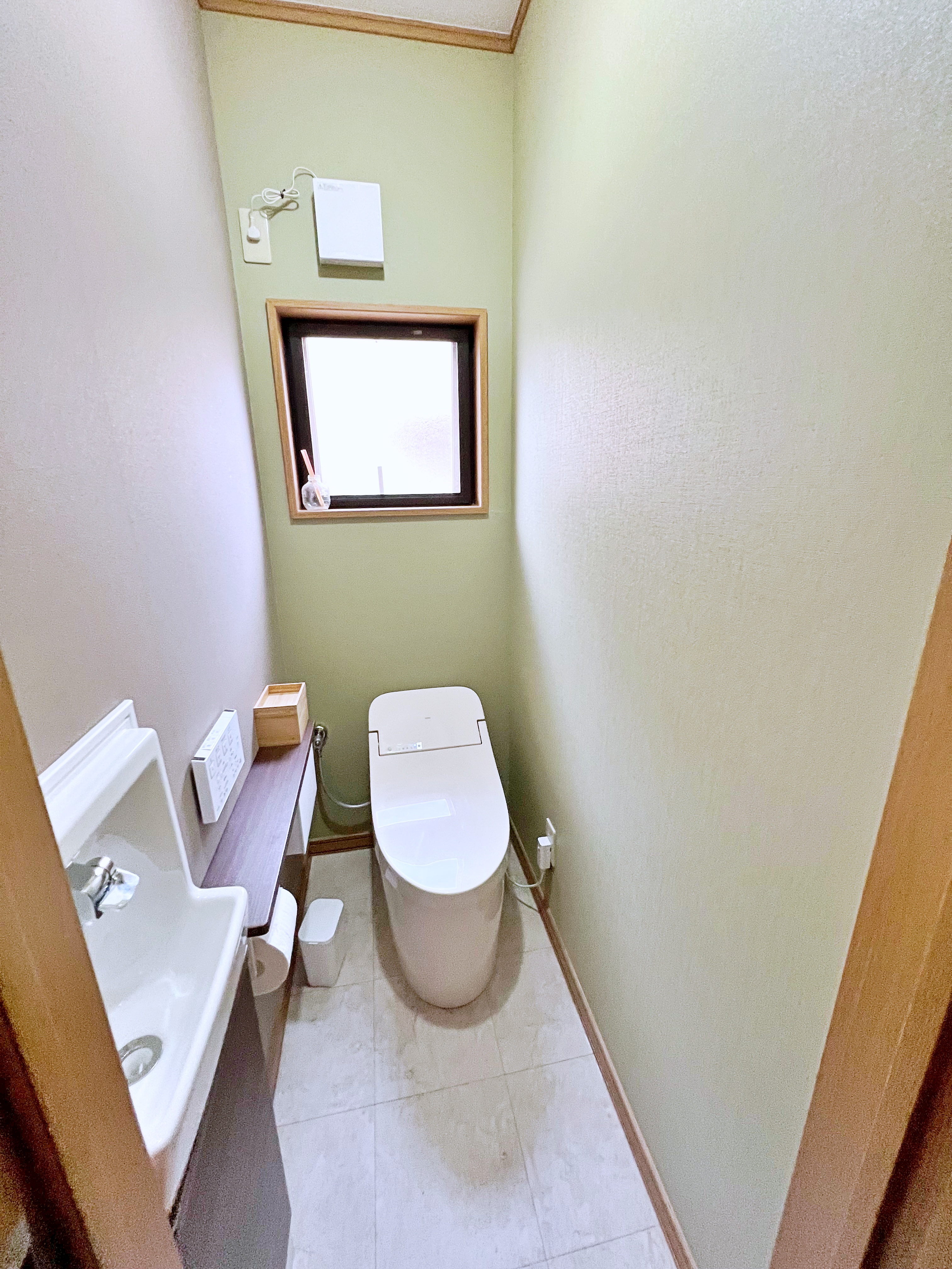 スタイリッシュなデザインのトイレに生まれ変わりました
